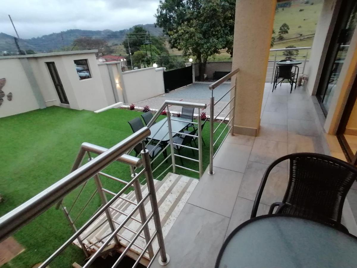 Sibebe View Villa Мбабане Екстер'єр фото